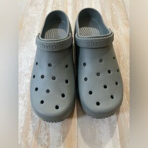 Simply Southern Clogs Men’s Size 13 Gray